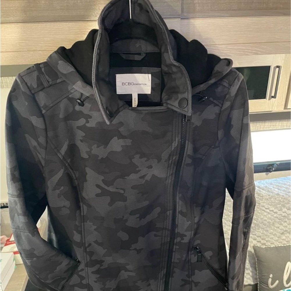 BCBG like new Black Camo asymmetrical jacket- water resistant!  size M